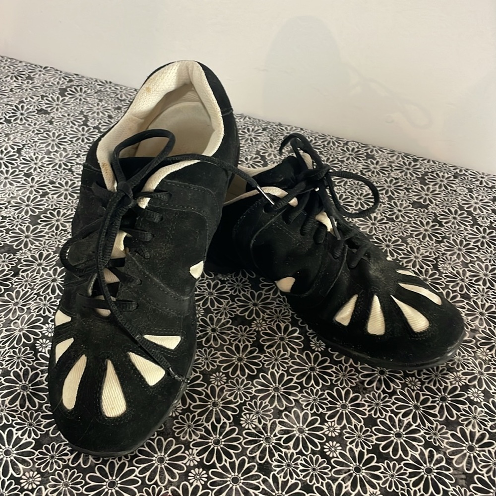 Zumba shoes 2009 leather size 7 Sansha shoes